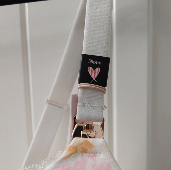 NWT Nursing Victoria's Secret floral wireless nursing bra - Picture 5 of 8